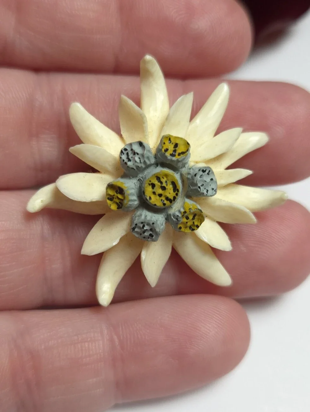 Vintage Edelweiss Carved Celluliod Flower Brooch Sweetheart Flower Brooch